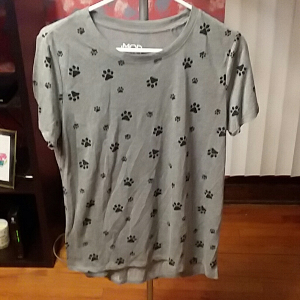 Paw print shirt